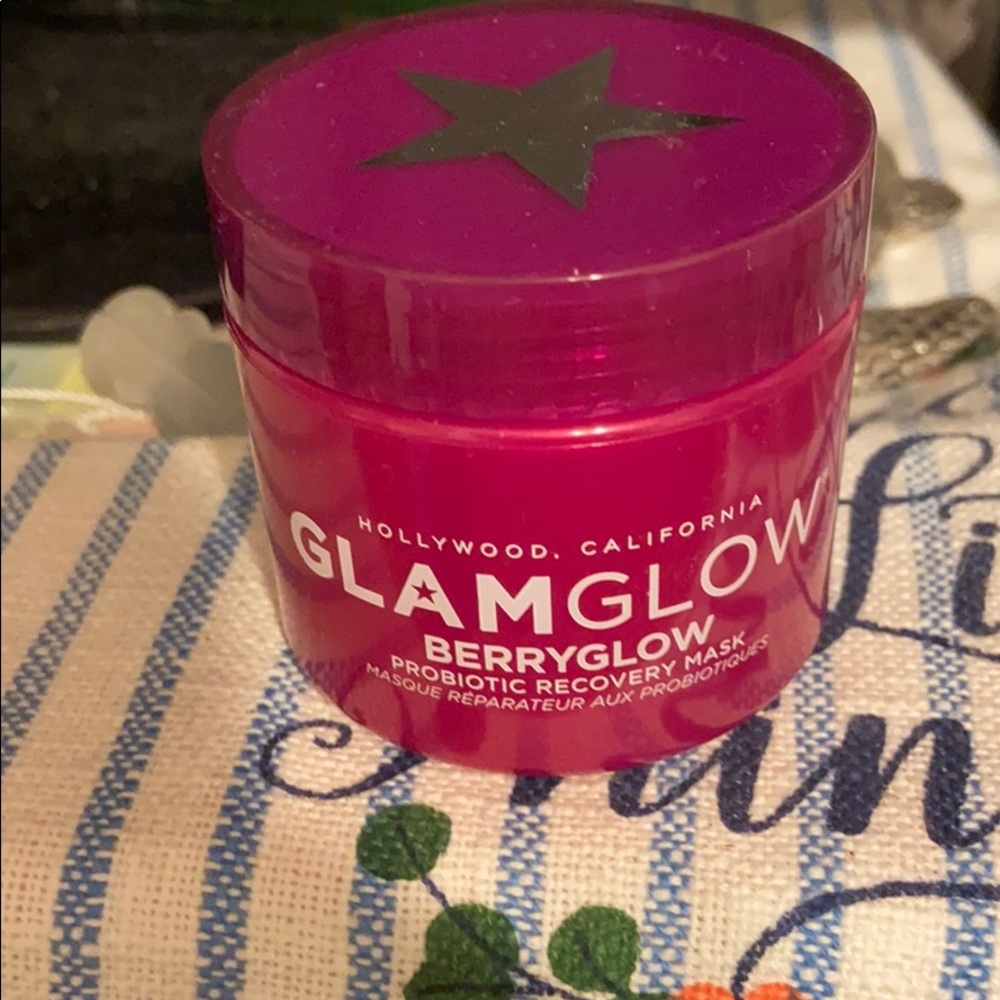 GlamGlo berryglow